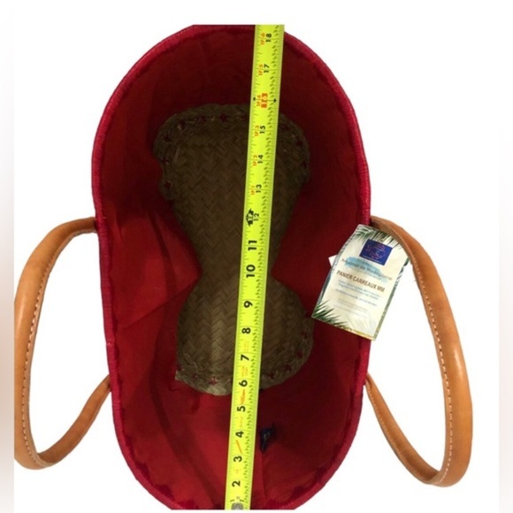 Red checkered Madagascar handcrafted structured raffia large straw wicker tote - Picture 11 of 12